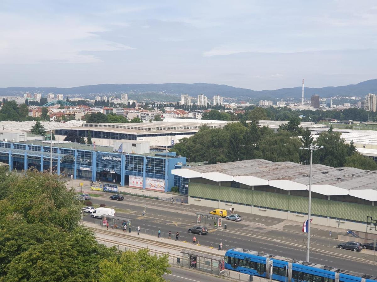 자그레브 Apartman Lana ,Froudeova Ulica 3 Nasuprot Zg Velesajma 아파트 외부 사진